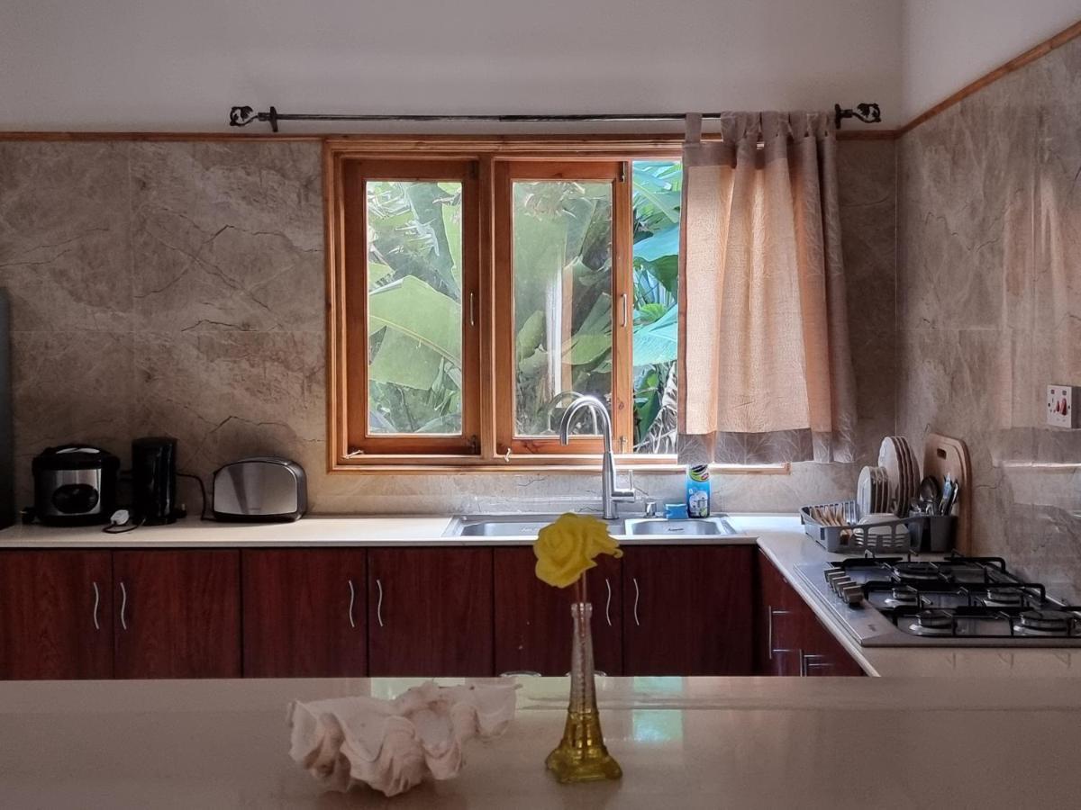 Glacis  Gala Beach Self-Catering מראה חיצוני תמונה